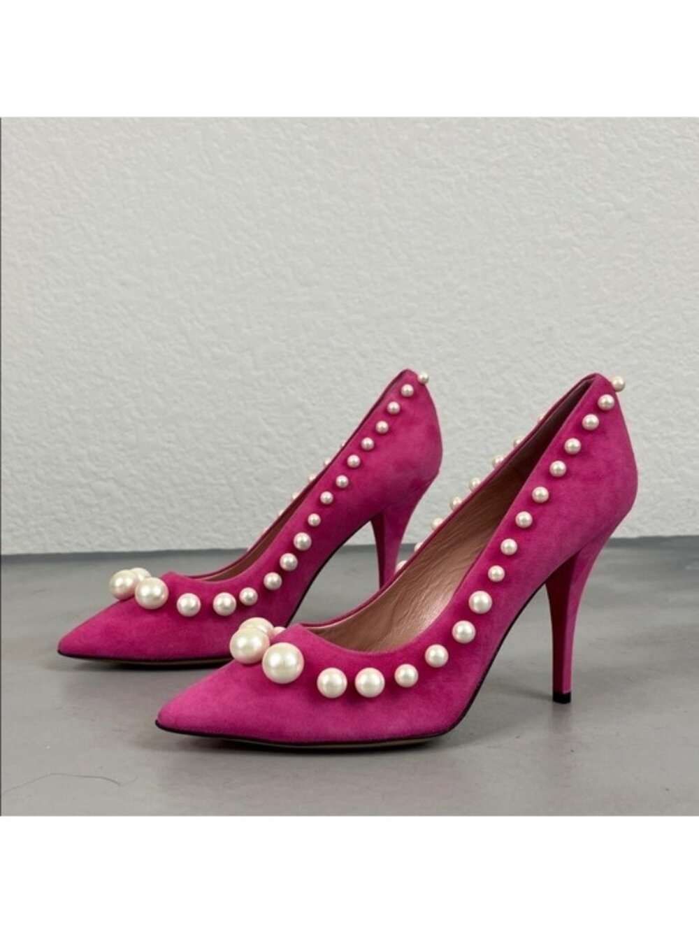 Moschino Boutique Pink Suede Pearl Pointed Toe 100 mm Heels RTW 2015 Barbie